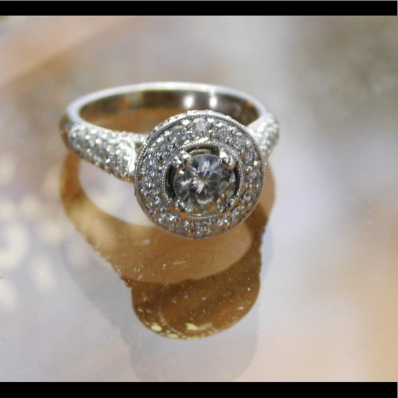 Diamond Ring - Picture 4 of 16